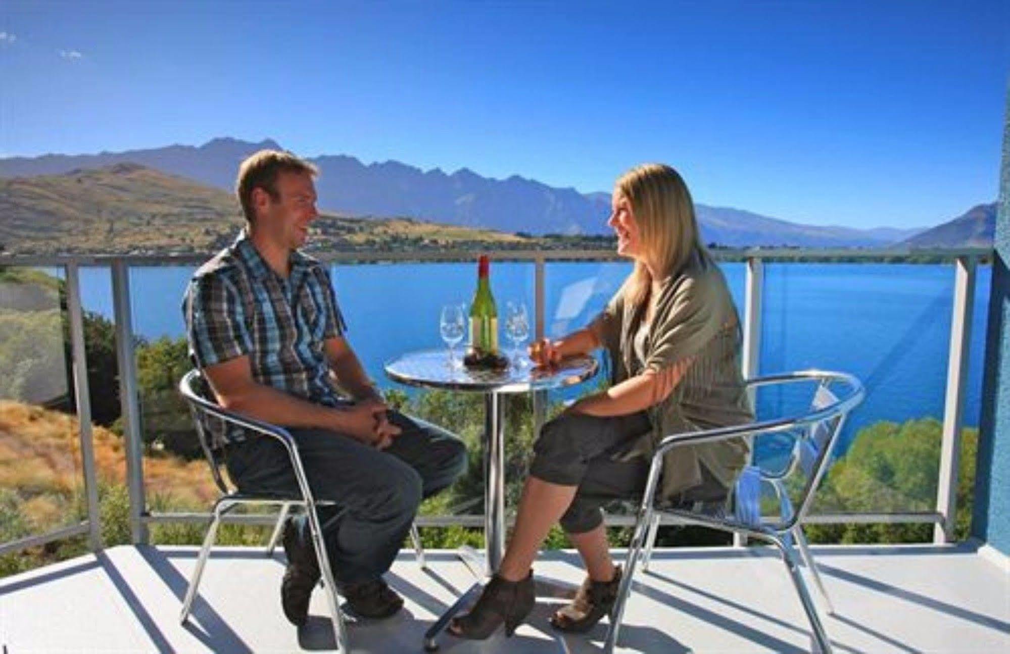 Apartments At Spinnaker Bay Distretto di Distretto di Queenstown Esterno foto